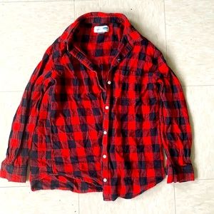 This is a super comfy and movable Red and black plaid from Old Navy!